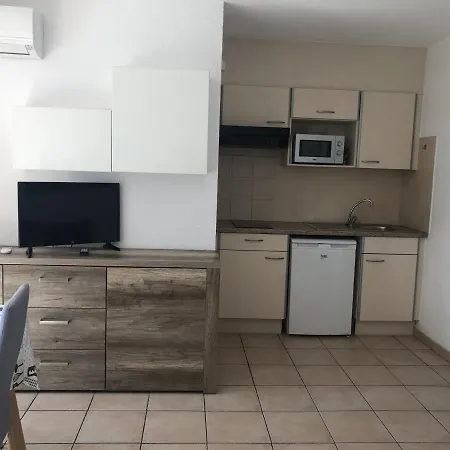 Climat. Avec Balcon Proche Et Commerces, Wi-fi Gratuit - Fr-1-466a-27 Apartman *