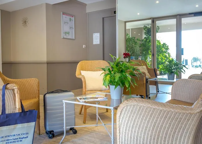 Climat. Avec Balcon Proche Et Commerces, Wi-fi Gratuit - Fr-1-466a-27