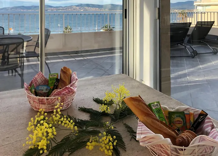 Climat. Avec Balcon Proche Et Commerces, Wi-fi Gratuit - Fr-1-466a-27 Apartamento Saint-Raphaël